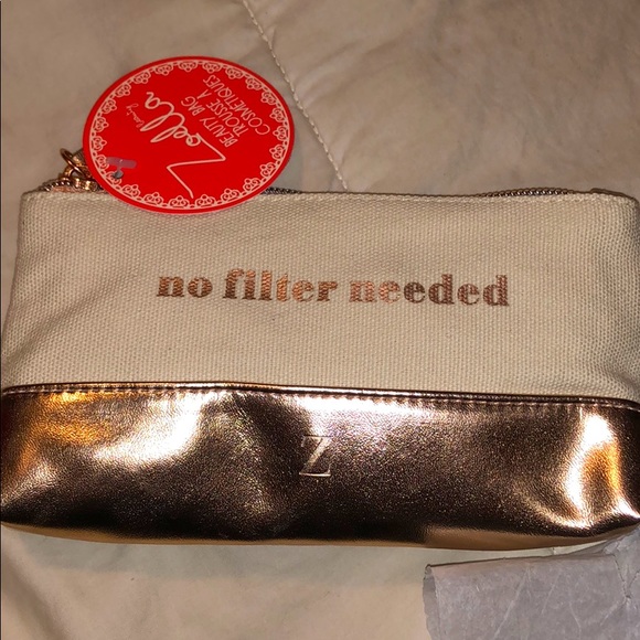 Zoella Beauty Bag NO FILTER NEEDED - Picture 1 of 2